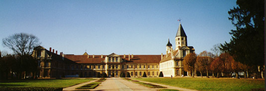 Abbaye de Cluny, mais aussi l'ENSAM de Cluny !